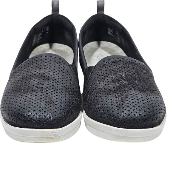 Cloudsteppers by Clarks Women's Ayla Blair Shoe Black Perforated Leather Size 9 - Picture 3 of 9